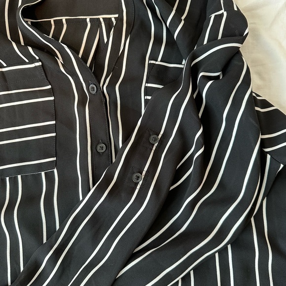 Express black white stripe button down shirt - Picture 4 of 5